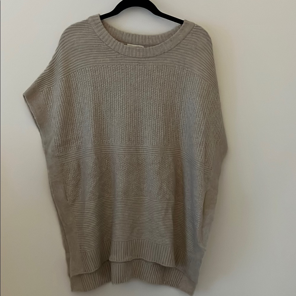 Universal Thread Poncho